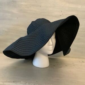 Gap Black Navy Black Blue Stripe Wide Floppy Brim Sunhat M/L Good Condition